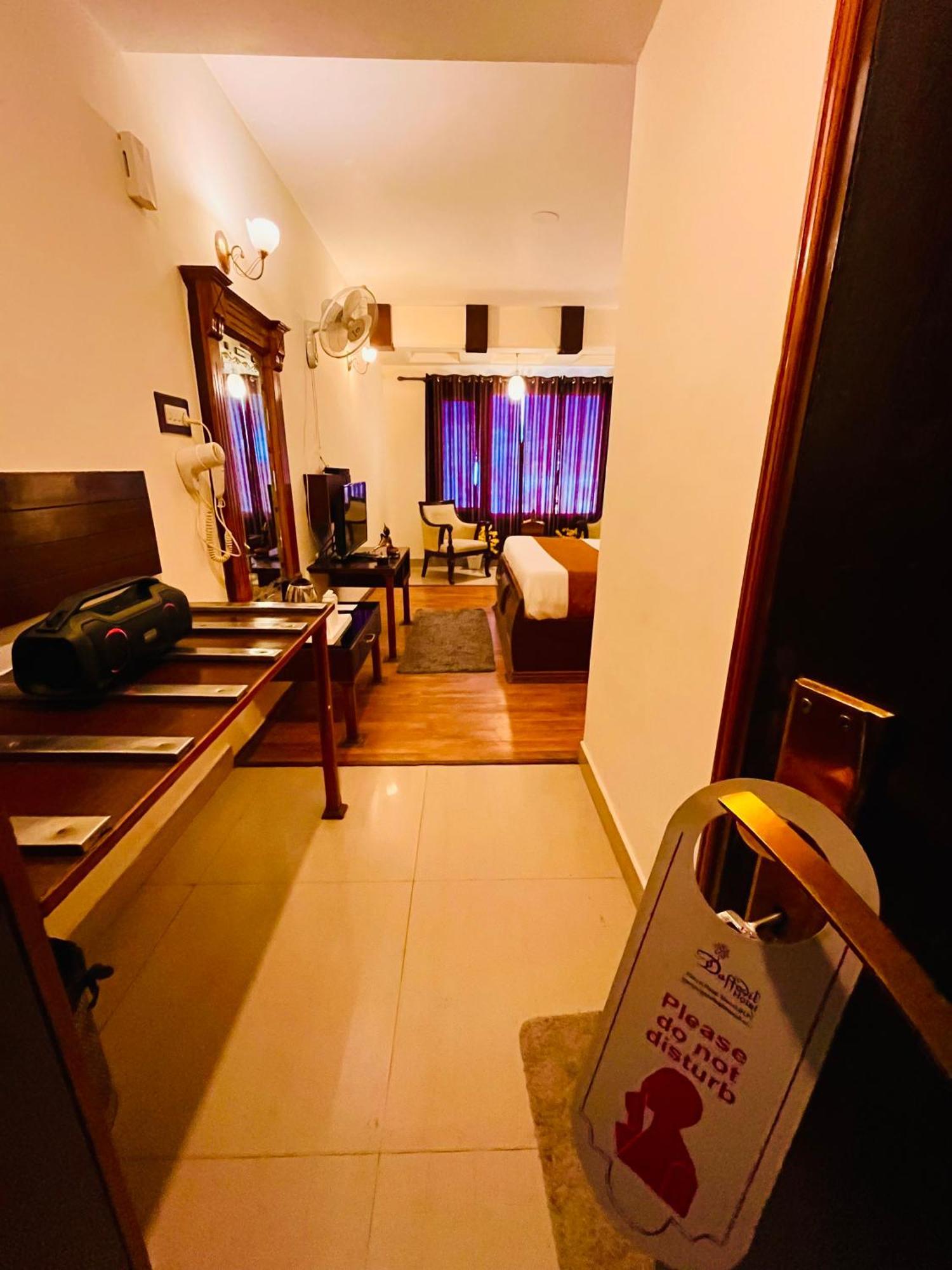 Hotel The North Wind In City Center, Manali מראה חיצוני תמונה